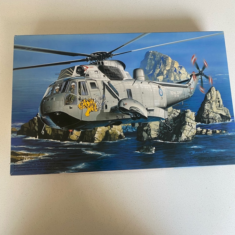 Helicopter Model Kit with Ocean Scene
